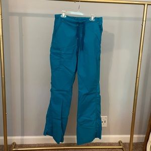 Wonder Flex size small teal scrub pant